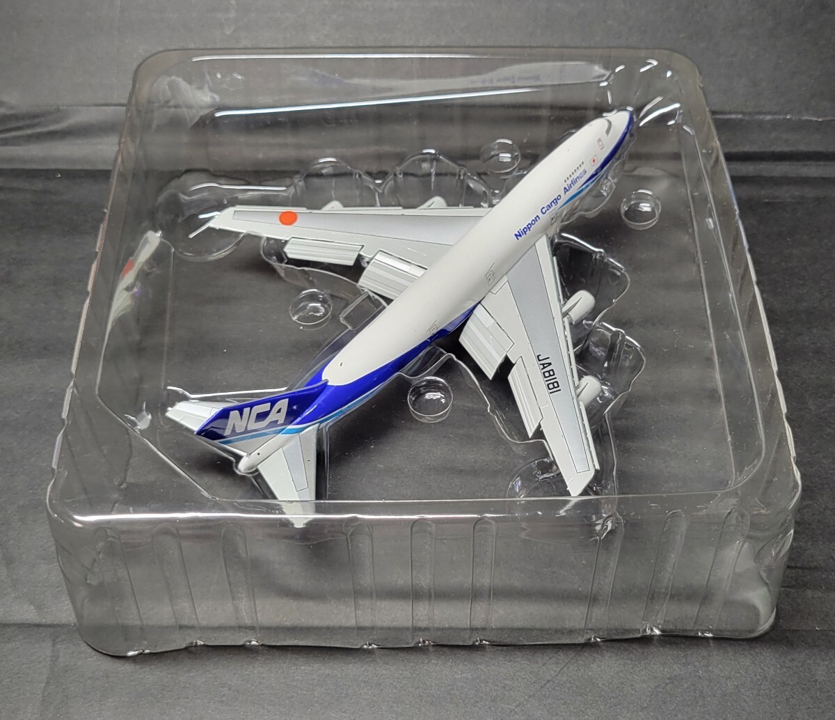 全日空商事 1/400 B747-200SF NCA/日本貨物航空 JA8181 [KZ44405] ボーイング 航空機 貨物 カーゴ 飛行機 模型の画像6