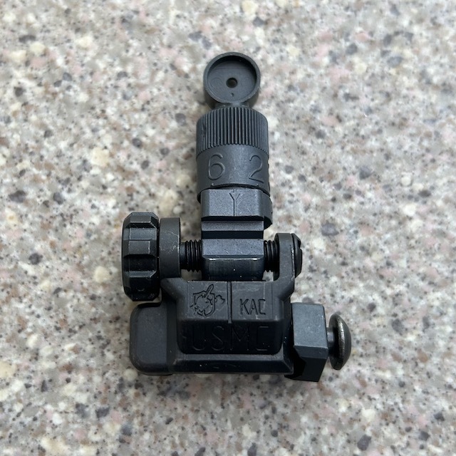 米軍 KAC 200-600 Meter Micro Flip-Up Rear Sight USMC リアサイト 検) ナイツ Knight's Armament BUIS ミリタリー .3の画像1