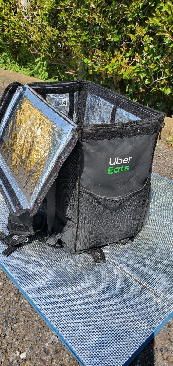 Uber Eats　配達バック　目立った汚れ傷なし　2019年10月版解説書あり