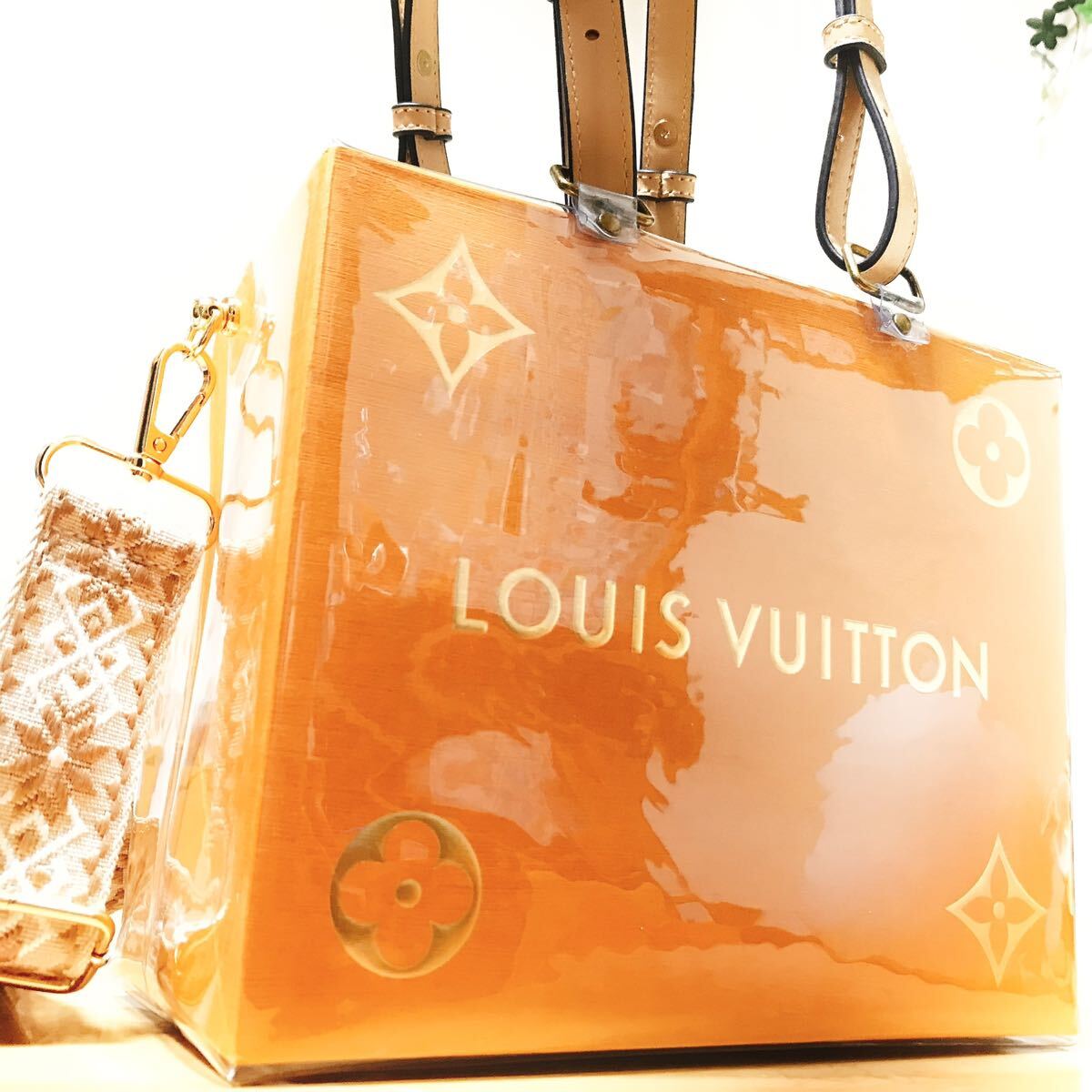 LOUIS VUITTON ルイヴィトン 限定 紙袋 ＆ クリアバッグの画像1