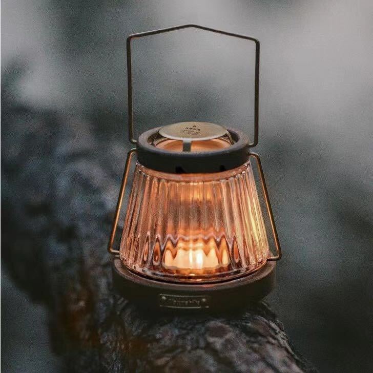 超激レア 希少高品質 キャンプ ろうそくランタン 蝋燭ランプ くるみ木とガラス製 アウトドア　野外登山　11cmx26cm_画像3
