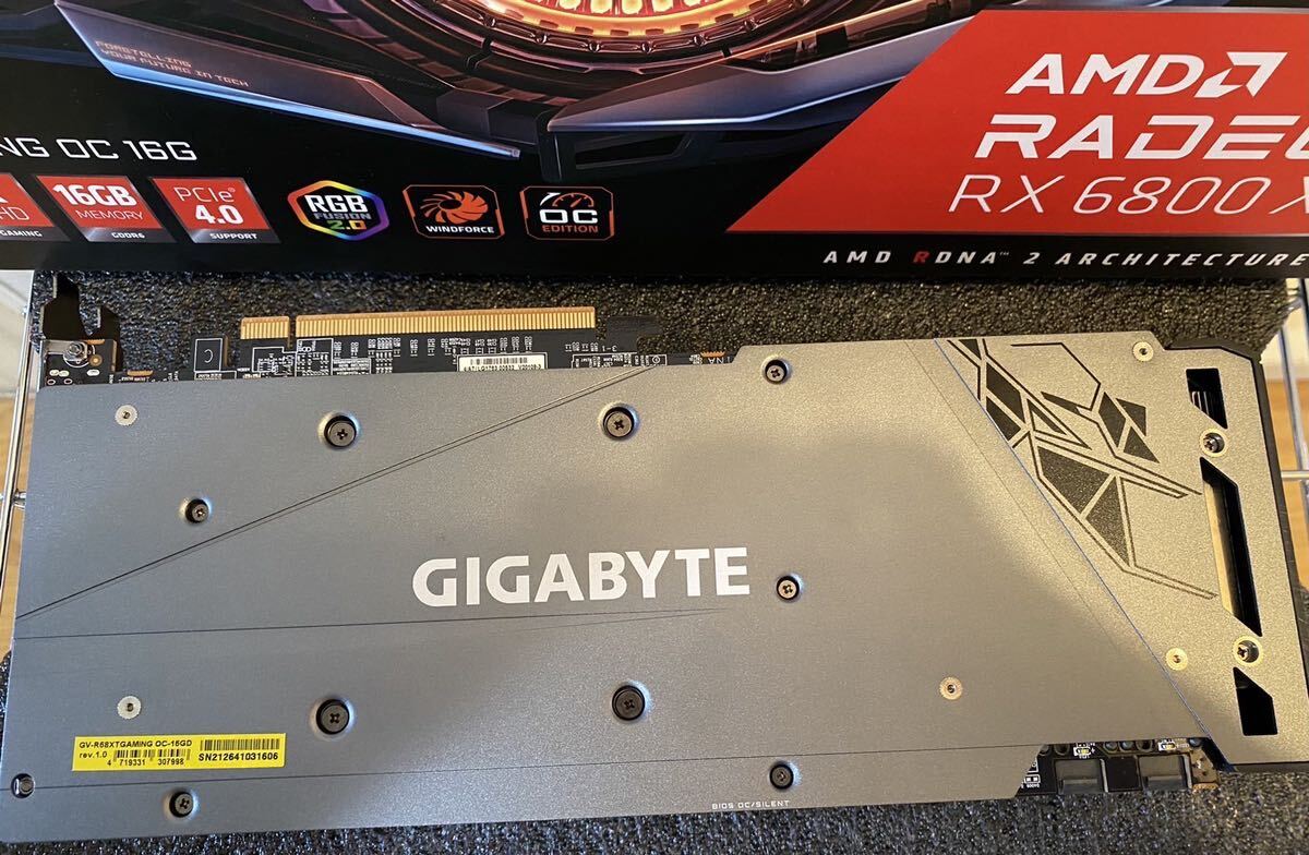 Gigabyte Radeon RX 6800 XT GAMING OC 16GB グラフィックスカード GV-R68XTGAMING OC-16GD_画像5