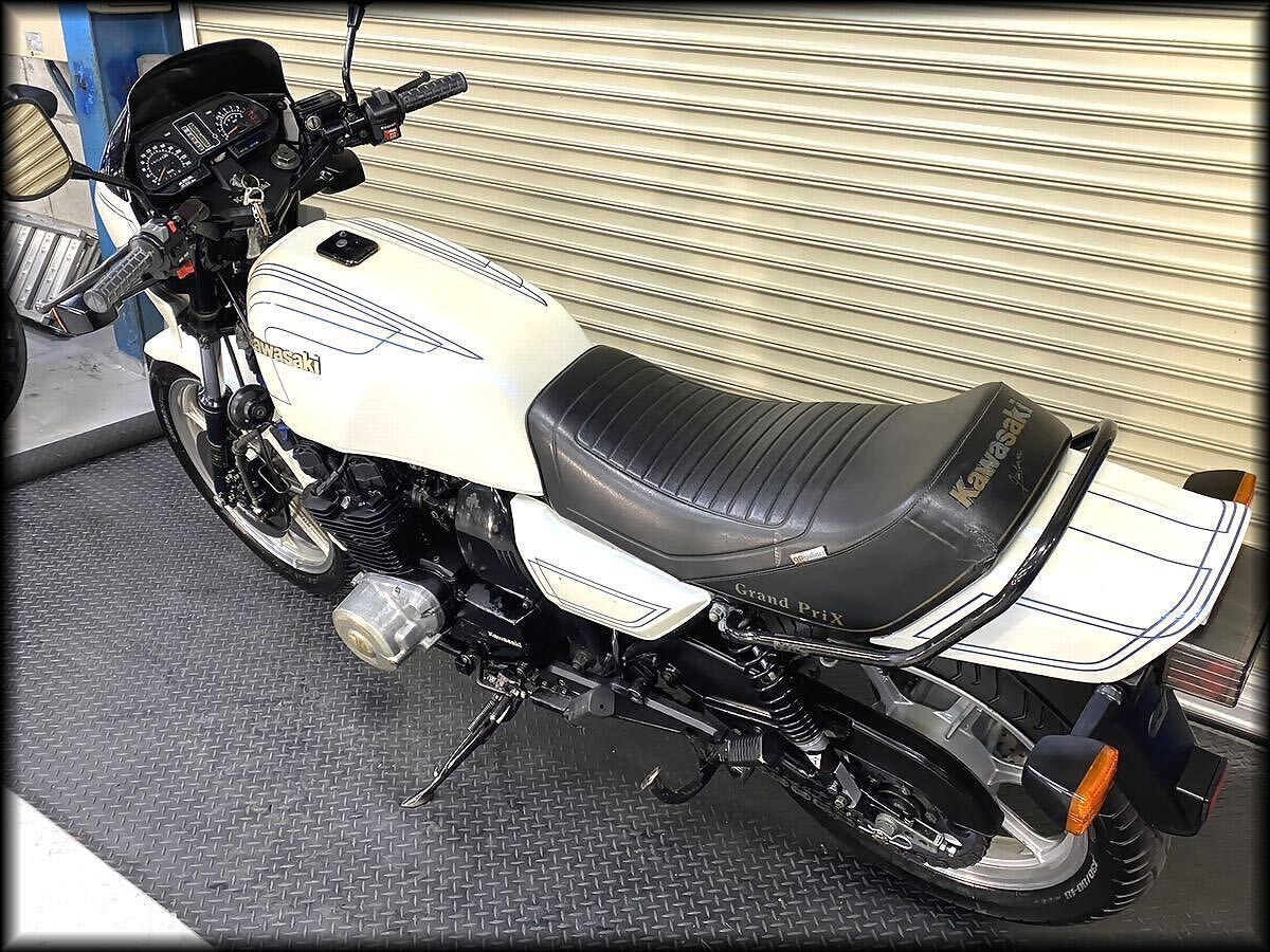 ★Z1100GP★KZT10B★車検付きで即納可能！★マフラーカスタムで爽快な吹け上がり！★カスタムペイントで決まった１台！★シーズン到来★の画像10