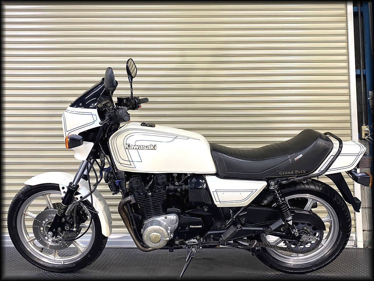 ★Z1100GP★KZT10B★車検付きで即納可能！★マフラーカスタムで爽快な吹け上がり！★カスタムペイントで決まった１台！★シーズン到来★の画像3