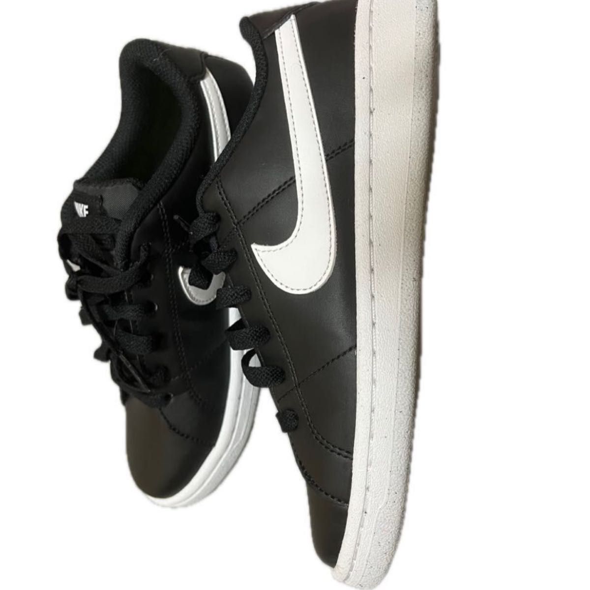 SALE！！！NIKE スニーカー 22cm