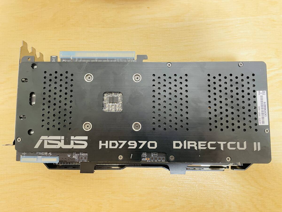 バルク品 グラフィックボード ASUS AMD DIRECTCU II HD7970-DC2T-3GD5 [PCIExp 3GB] 動作品 DVIx2 DisplayPortx4