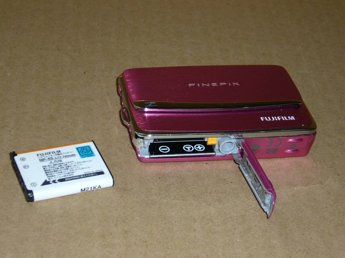 ■FUJIFILM・【 FinePix Z80 】、中古品◆撮影ＯＫ（液晶ジャンク）★電池付き。の画像7