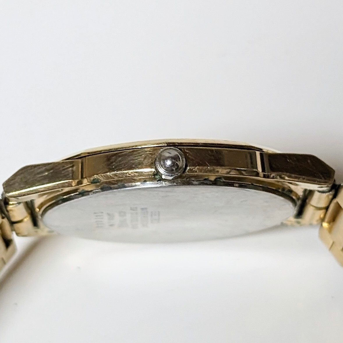 当時物 希少レア SEIKO 6030-7060 セイコー シーガル 3針クオーツ ゴールド文字盤 メンズ ゴールドカラー腕時計 電池交換済 稼働品の画像6
