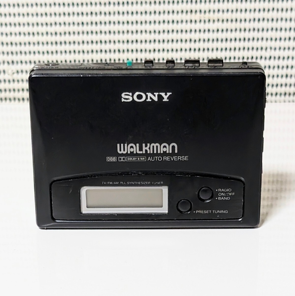 当時物 SONY WALKMAN WM-F181 ソニー カセットウォークマン ラジオカセットプレーヤー WM-F181 通電不可 動作未確認 現状品の画像2