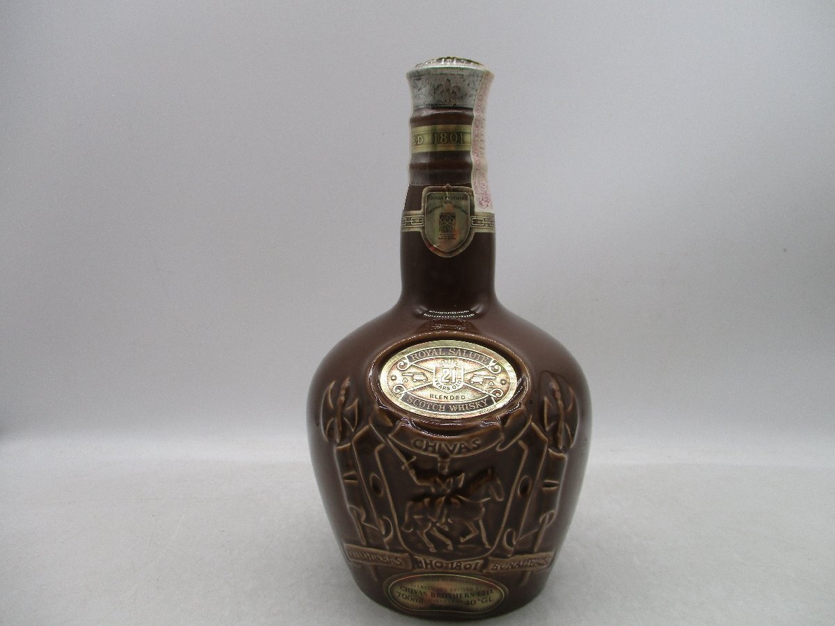 ROYAL SALUTE 21年 ロイヤルサルート 21年 スコッチ ウイスキー 茶 陶器ボトル 未開封 700ml 40％ 古酒 Q14993_画像1