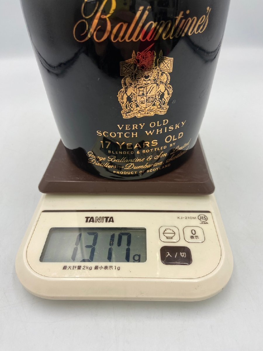 ST【同梱不可】 バランタイン 17年 陶器 1317g ※キャップメダル取れ 未開栓 古酒 Z051855の画像8