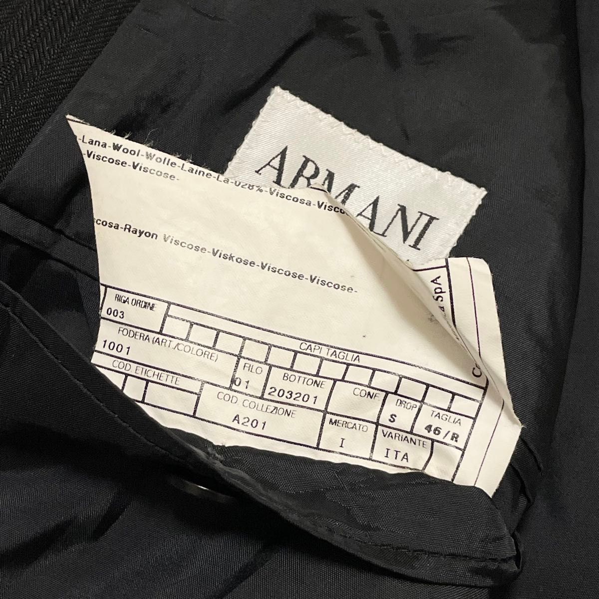 【美品】アルマーニコレッツォーニ　ARMANI セットアップ　スーツ　ジャケット　ブラック　イタリア製　46 L相当　3B