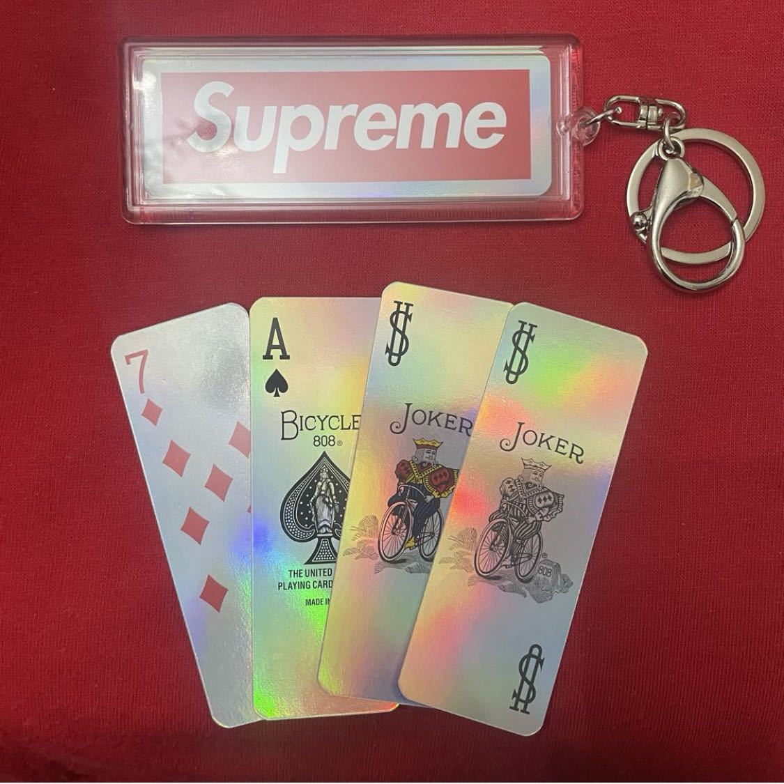 Supreme ホログラフィックトランプ　リバーシブルロゴキーホルダー　9キーチェーン シュプリーム ボックスロゴ キーホルダー トランプ_画像3