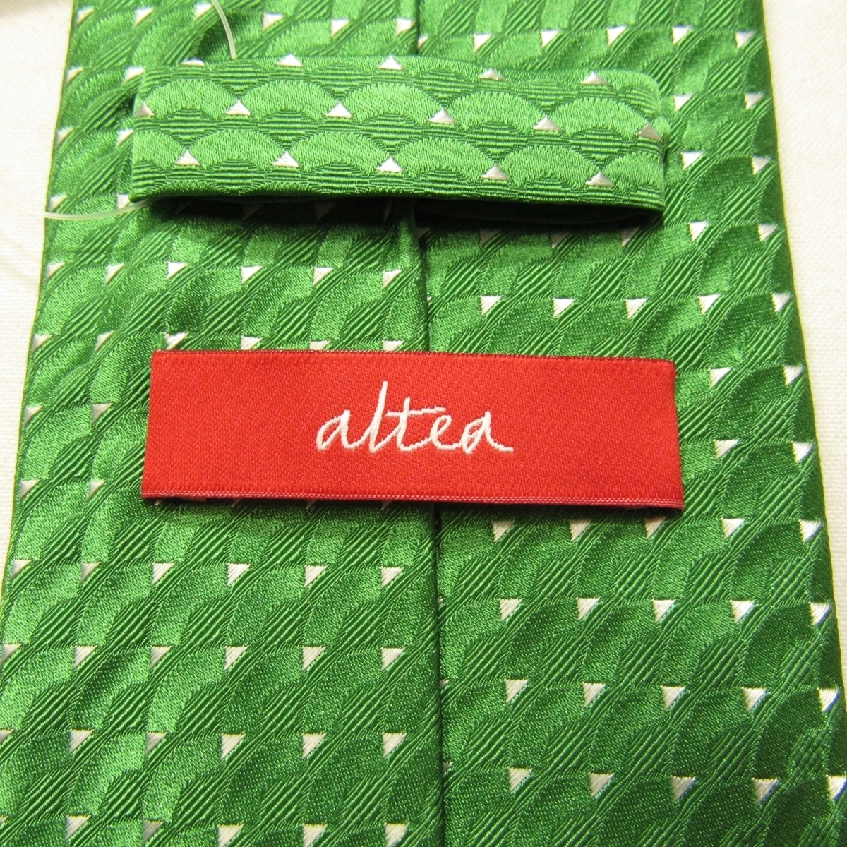 未使用品 定価11,000円 イタリア製 アルテア altea シルク ネクタイ グリーン系_画像3