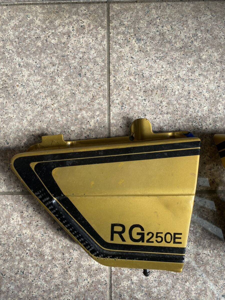 RG250E 純正サイドカバー 旧車 当時物の画像3