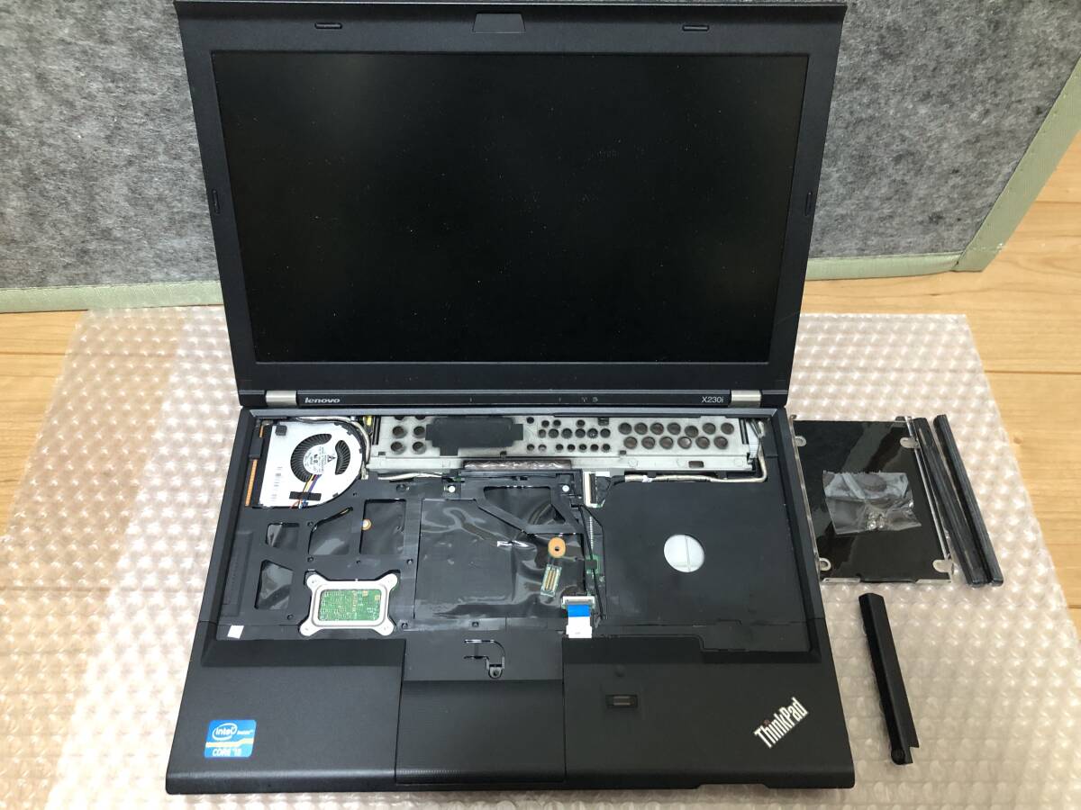 【ジャンク】Lenovo ThinkPad X230i(2306-9FJ) AC・キーボード等なし V09の画像1