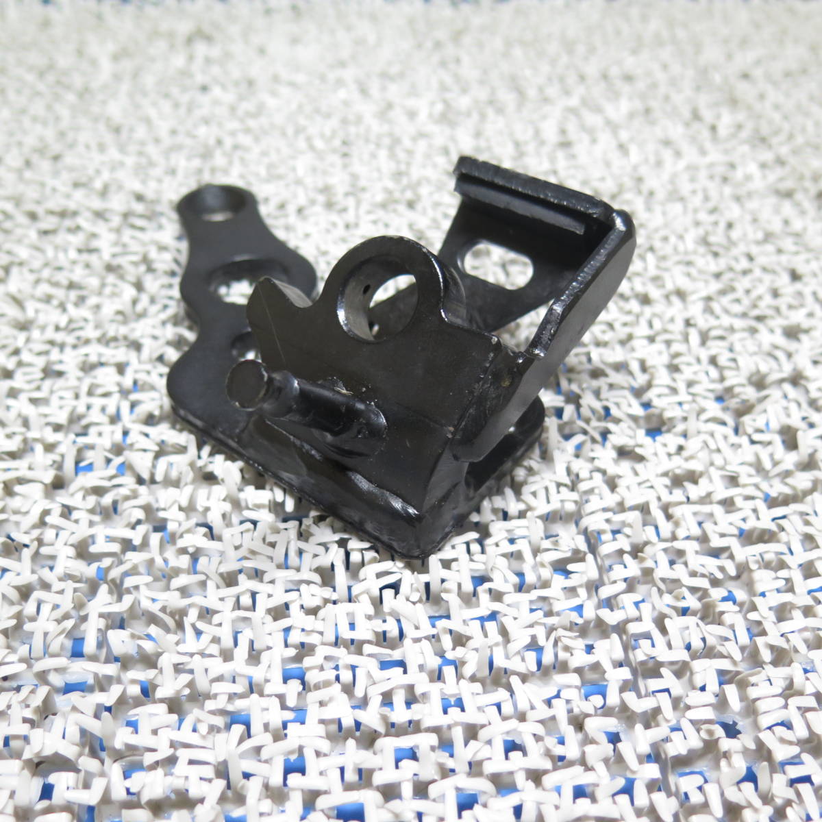 BMW R850 R1100 GS R RT RS S support bracket stand bearing stay 46522325381 original unused TR050423.78