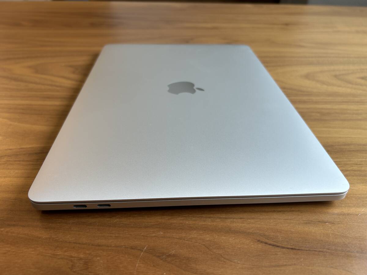 美品 Macbook Pro メモリ32GB SSD1TB 2020年モデル i7 13インチ 日本語キーボード_画像9