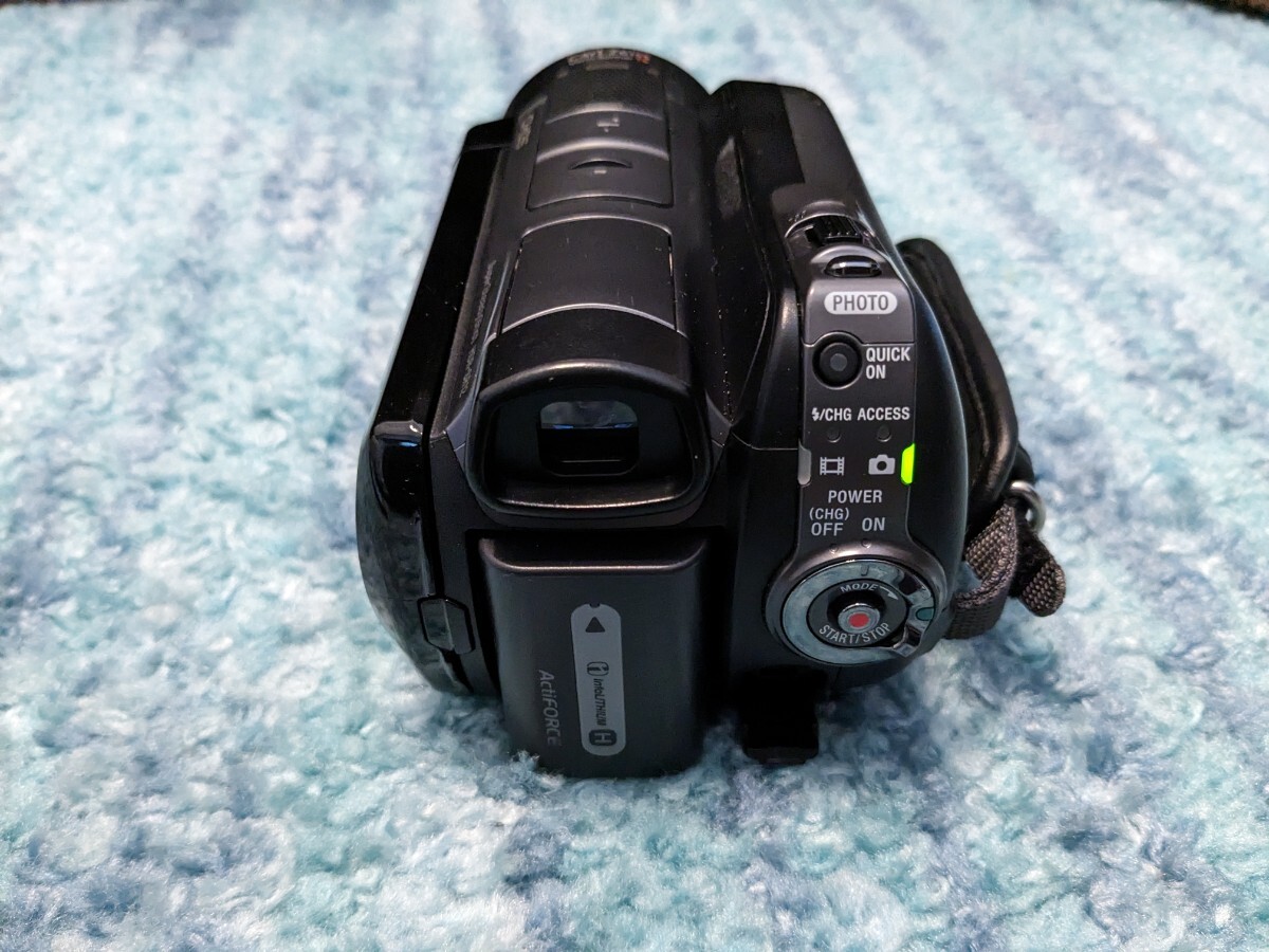 0604u0321 ソニー SONY デジタルハイビジョンビデオカメラ Handycam (ハンディカム) HDR-SR12の画像4