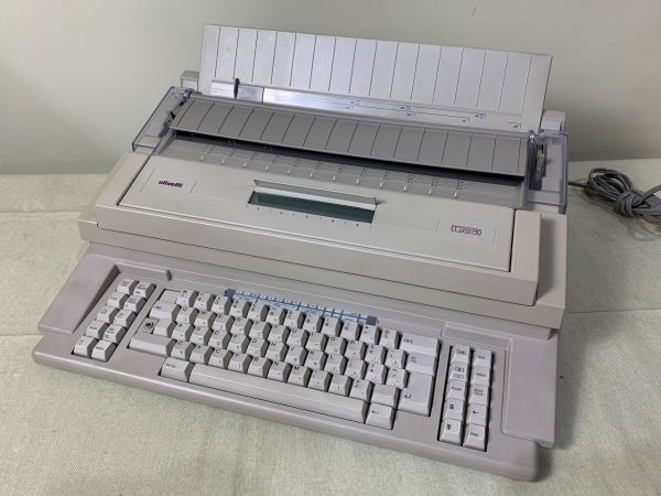 ◆FZ14 電子英字タイプライター olivetti ET2250MD オリベッティ 動作未確認 アンティーク コレクション 電化製品◆Tの画像1