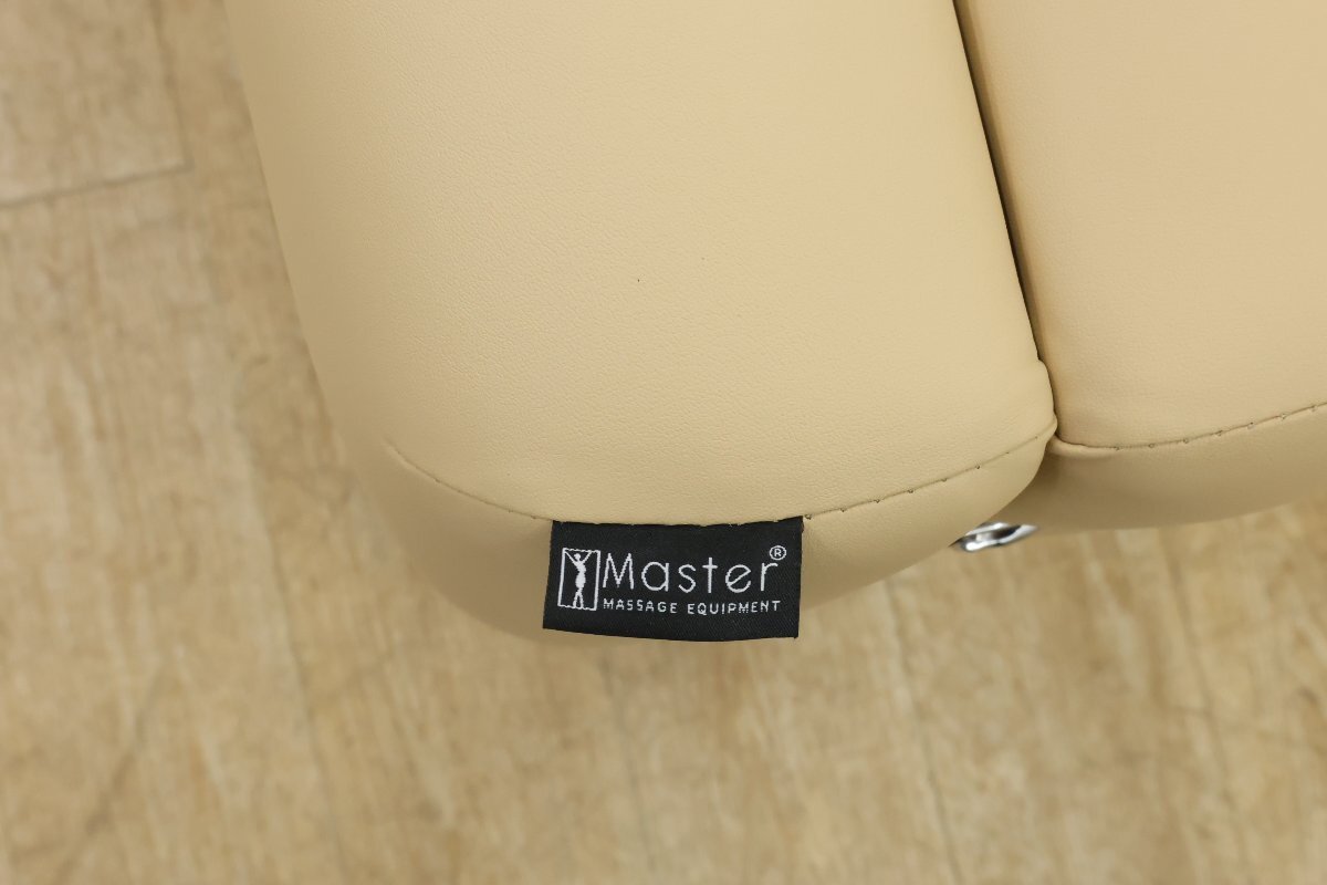k041501k4 展示品 Master Massage マッサージベッド軽量折たたみ 木製 ベージュ Dの画像7