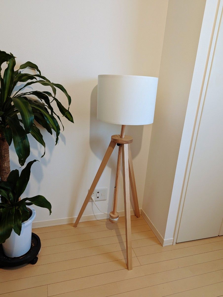 IKEA ラウテルス フロア スタンド ランプ 北欧 照明 間接照明 IKEA ラウテルス フロア スタンド ランプ 北欧 照明 間接照明