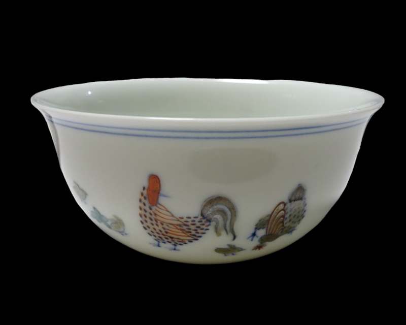 中国美術　粉彩 染付鶏図碗　直径約8.3cm　（検）青華 染付 碗 茶碗 鉢 唐物 古玩 骨董品_画像3