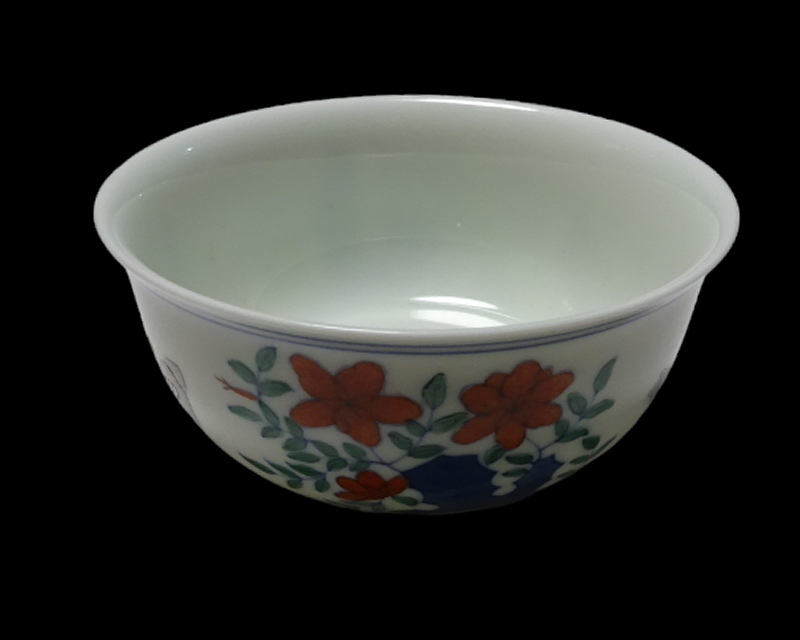 中国美術　粉彩 染付鶏図碗　直径約8.3cm　（検）青華 染付 碗 茶碗 鉢 唐物 古玩 骨董品_画像2
