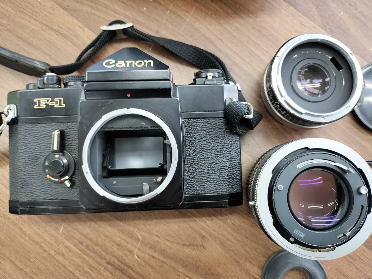 Canon Canon F-1 Late Model + FD 50mm f/1.4 S.S.C. Lens