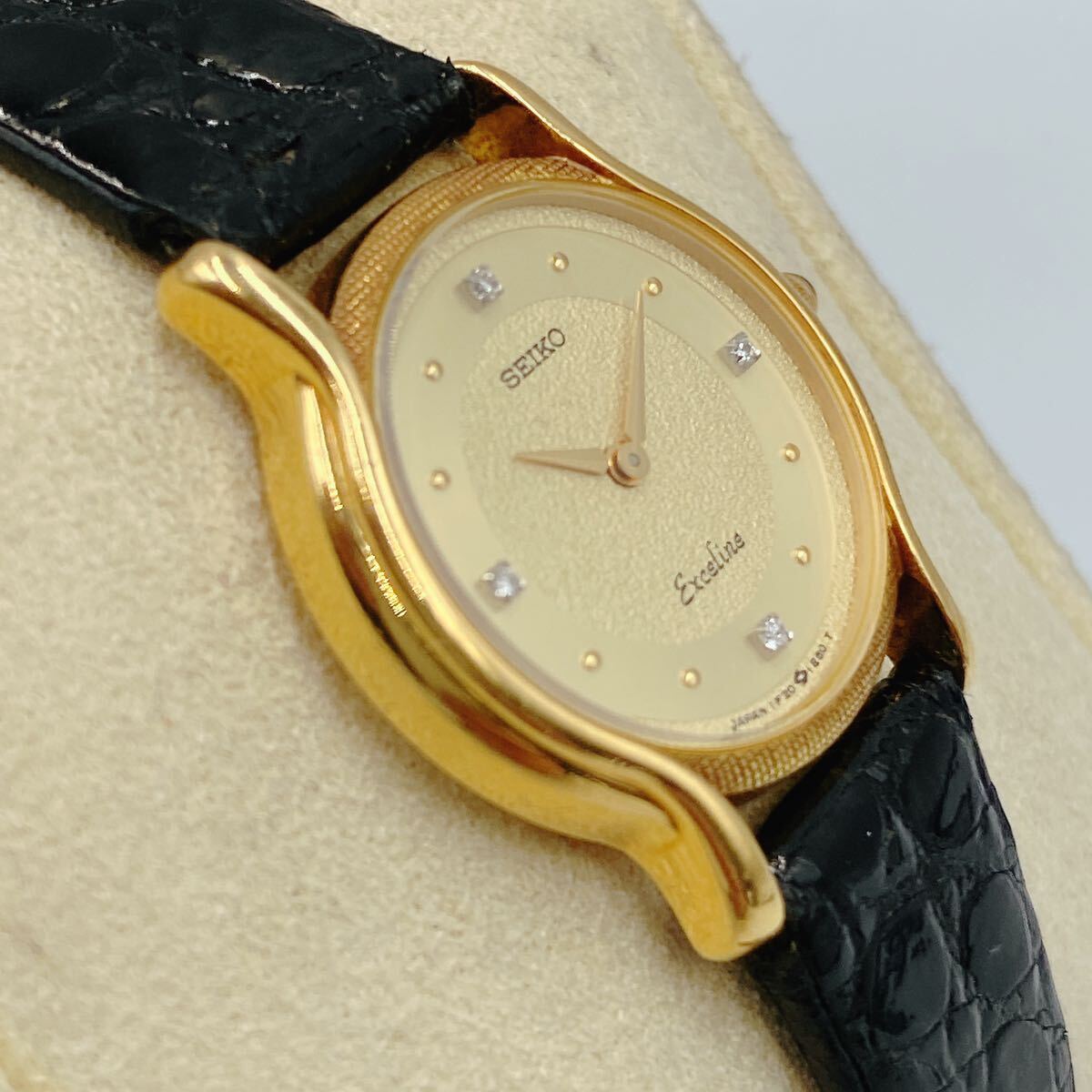 動作品 SEIKO セイコー Exceline 18KT 750 ダイヤ4P レディース 腕時計 1F20-0D90 ゴールド 時計 クオーツ の画像3