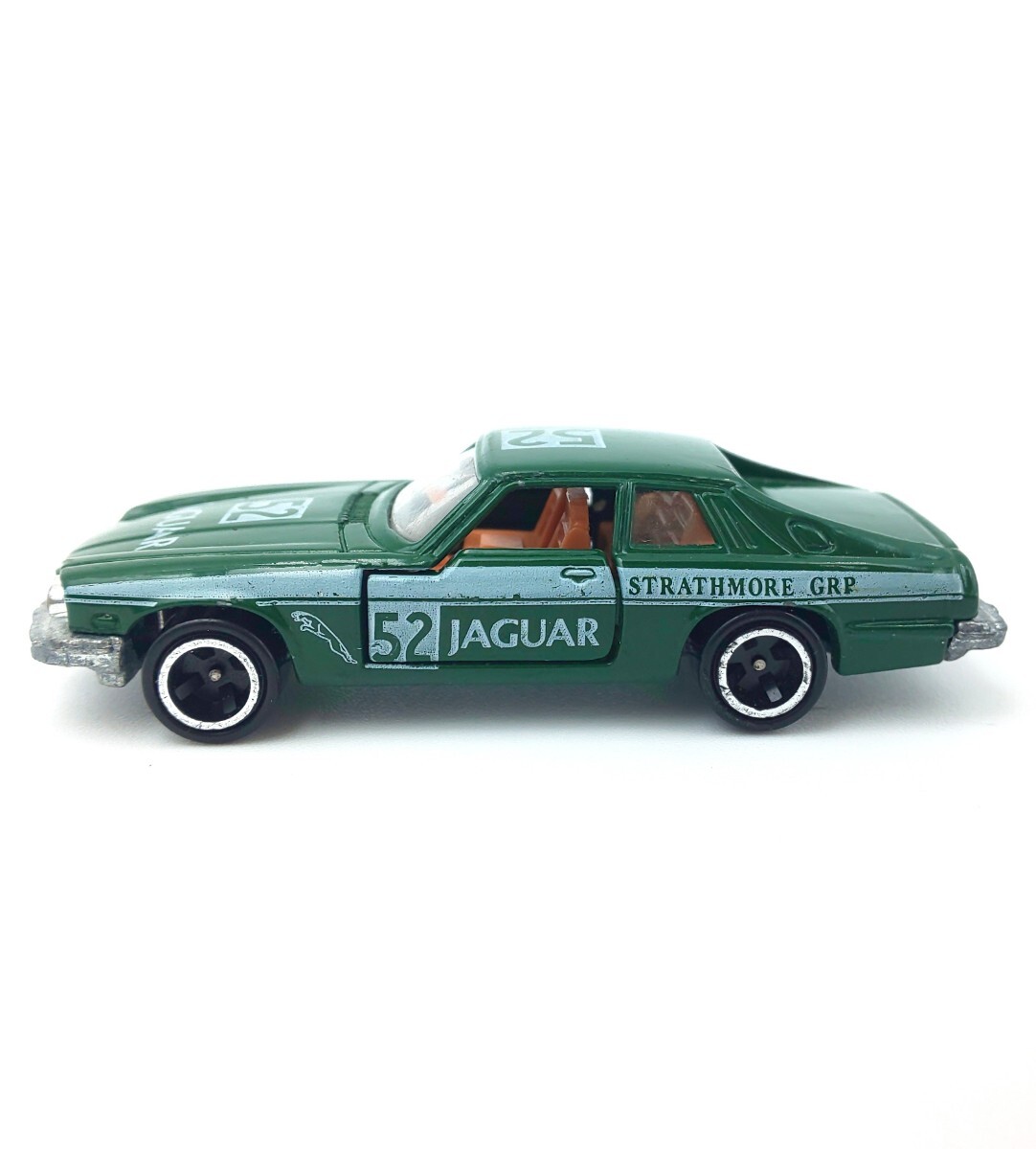 当時もの☆tomica NO.F14 S=1/67 JAGUAR XJ-S MADE IN JAPAN TOMY☆ 青箱 トミカ 日本製 ジャガー 52 STRATHMORE GRP_画像5