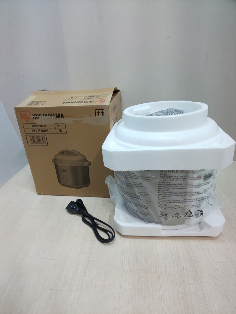 ☆未使用 アイリスオーヤマ 電気圧力鍋 6.0L PC-EMA6 ホワイト☆ IRIS OHYAMA 電気鍋の画像1