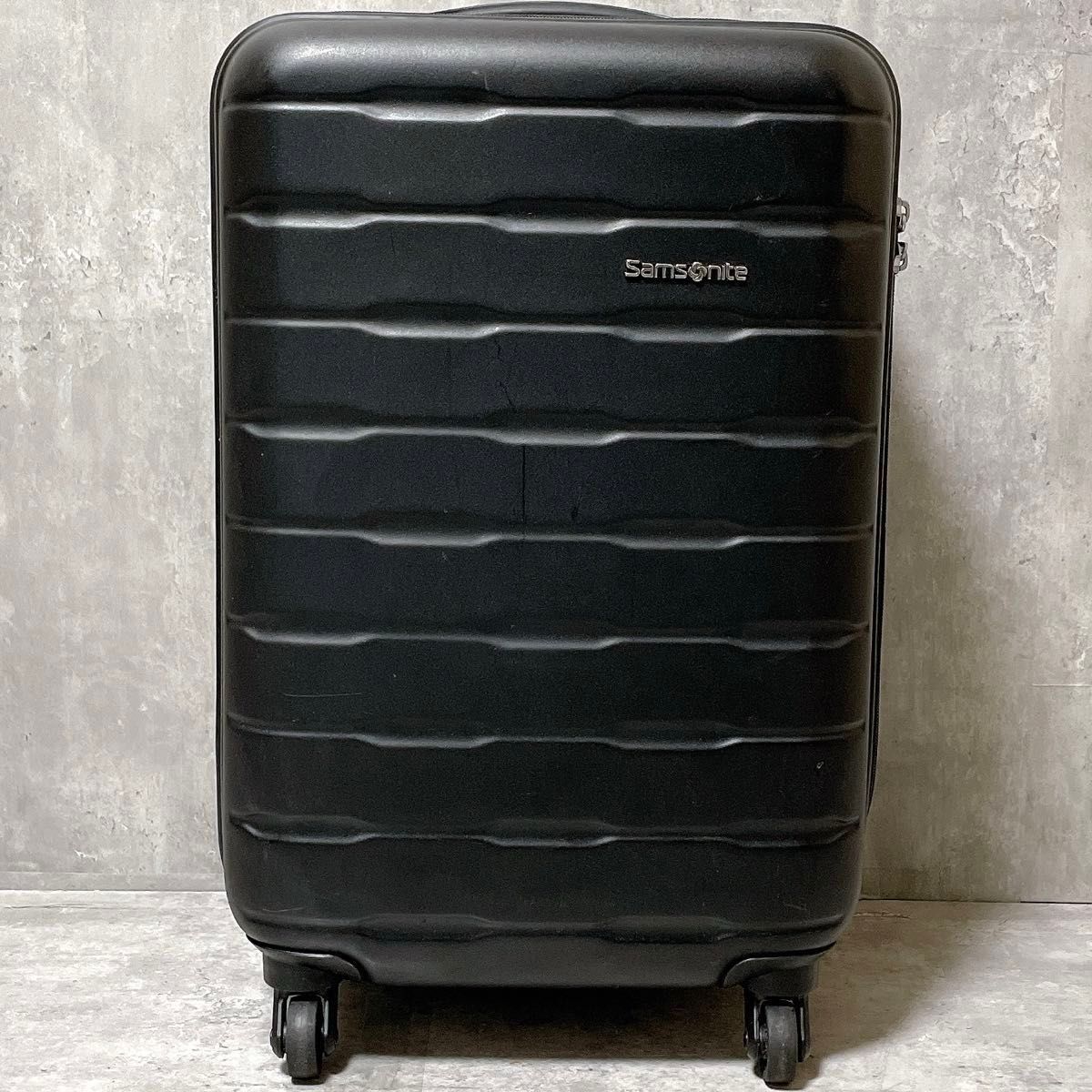 美品 Samsonite SPINNER55 SpinTrunk サムソナイト スピナー55 スピントランク 34L スーツケース