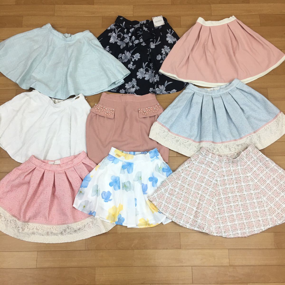 ★□4-26 ミシェル マカロン スカート まとめ 9点 XS~Sサイズのみ 花柄 ガーリー ピンク フリル 美脚 ミニ 八鍬里美 さとみん 姫 ギャルの画像2