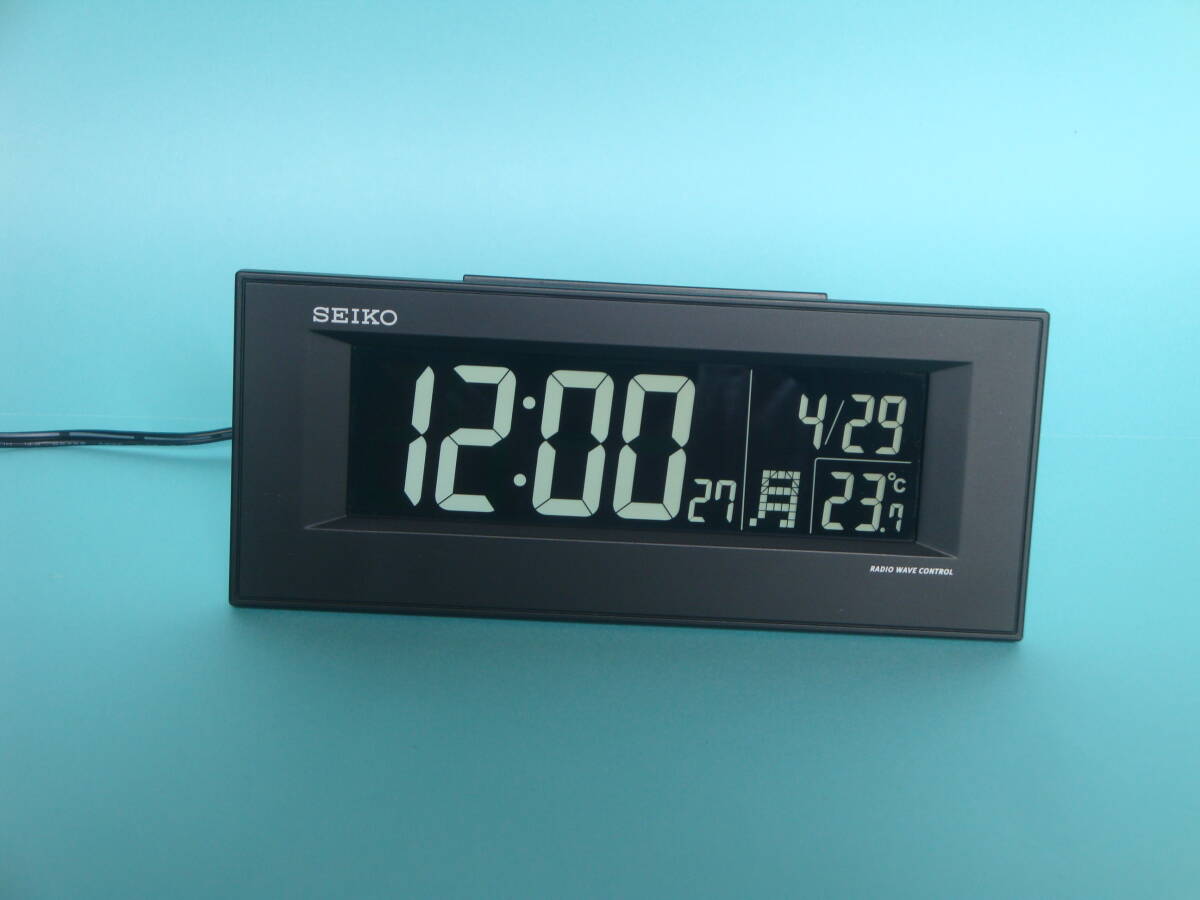 SEIKO DL209K 電波時計 白色デジタル表示 動作問題無し/セイコー クロック