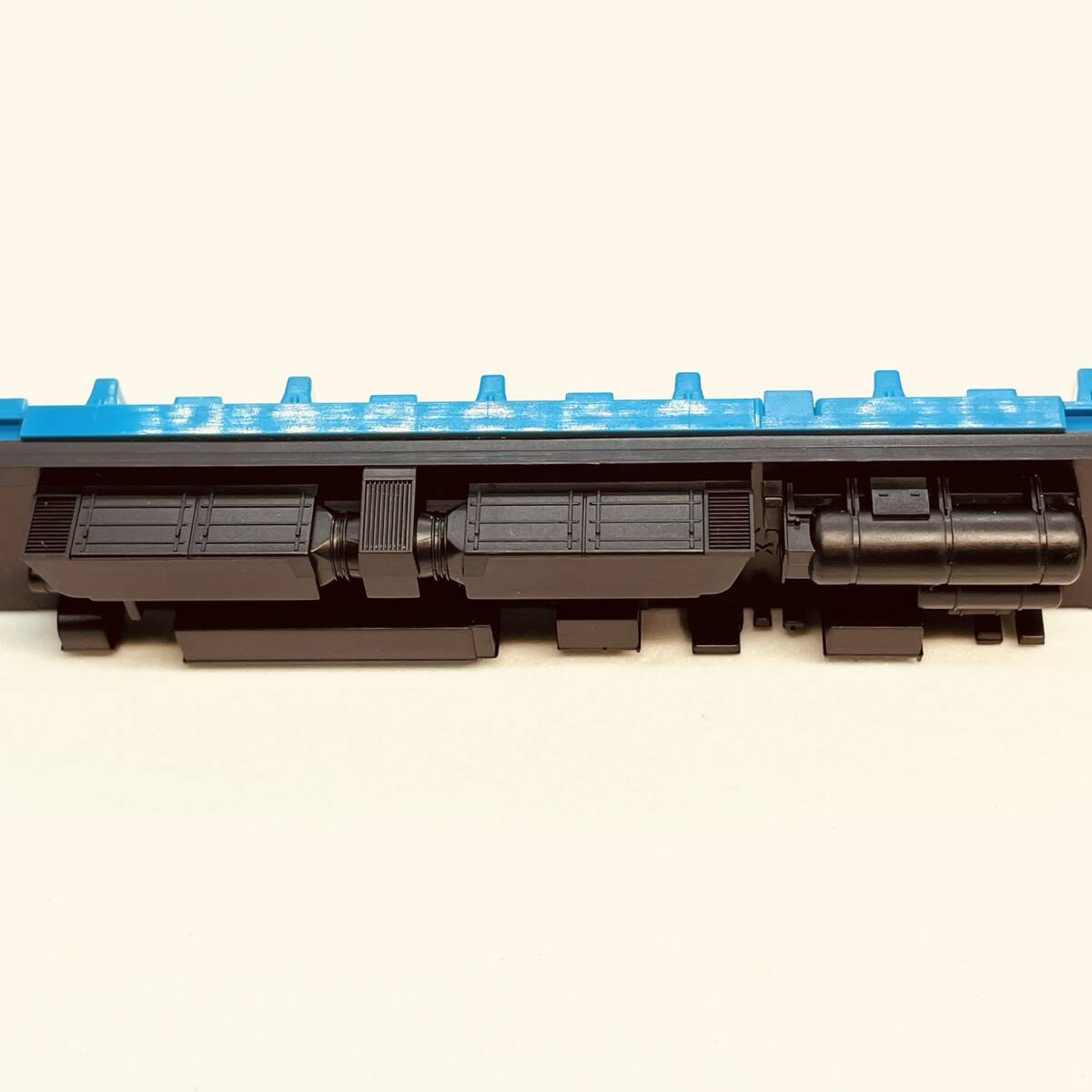 TOMIX モハネ583 後期型用 シート+ウェイト+床板 1両分入り 98771 国鉄 583系特急電車(クハネ583)基本セットからのバラシ_詳細画像です。