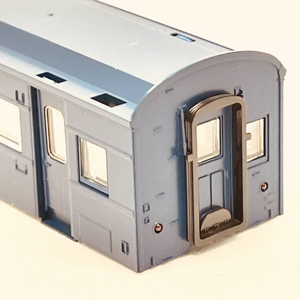 TOMIX スハフ42(アルミサッシ仕様車) ボディ+ガラス 1両分入り 9511 国鉄客車 スハフ42形(アルミサッシ・青色)からのバラシ_詳細画像です。