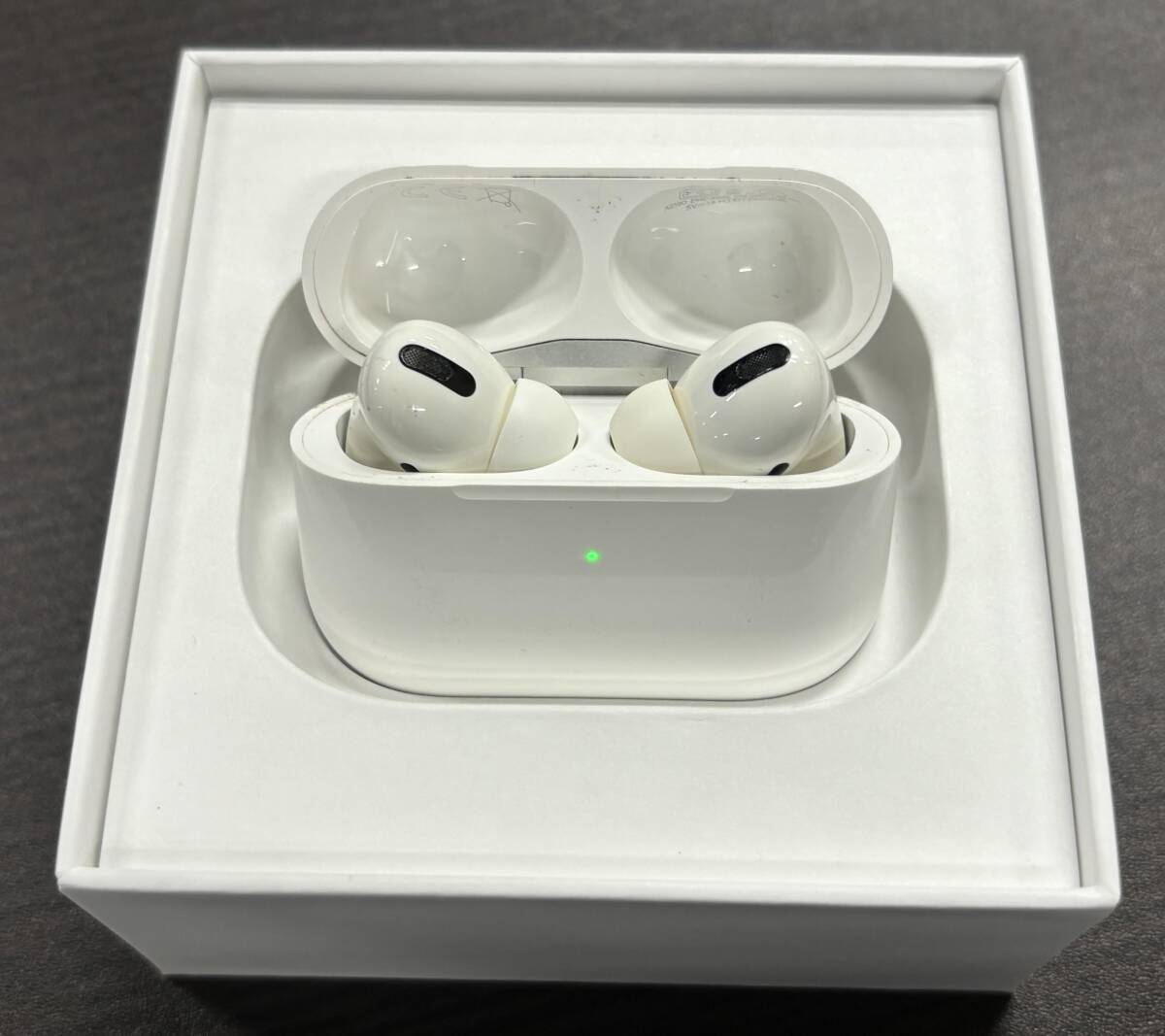 52S　【中古品】AirPods Pro MWP22J/A
