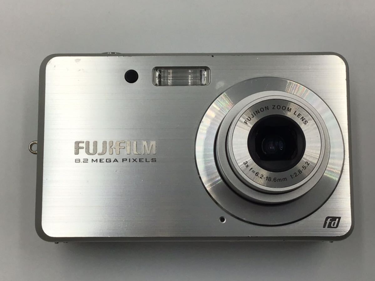 05856 【動作品】 FUJIFILM 富士フイルム FinePix J15fd コンパクトデジタルカメラ 純正バッテリー付属 _画像2