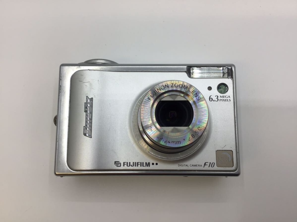 00213 【動作品】 FUJIFILM 富士フイルム FINEPIX F10 コンパクトデジタルカメラ 純正バッテリー付属_画像2