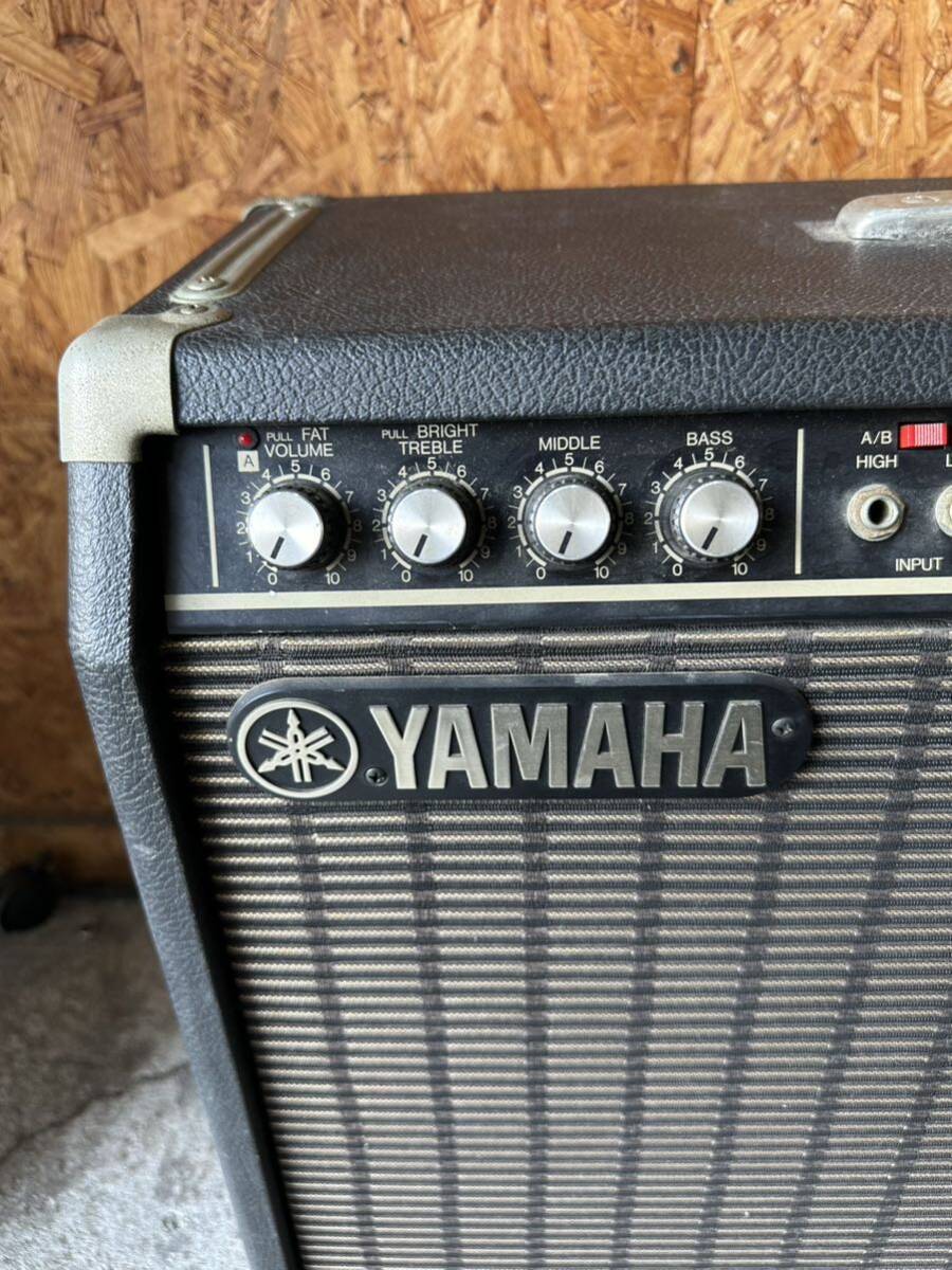 【YAMAHA】 ヤマハ ギターアンプ F100-212 カバー付き 通電確認 アンティークの画像2