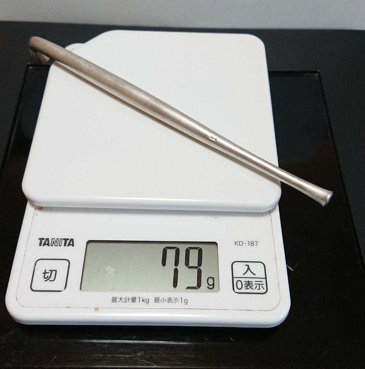 明治期 一点物 純銀製六寸延べキセル 時代物煙管|Yahoo!フリマ 明治期 一点物 純銀製六寸延べキセル 時代物煙管|Yahoo!フリマ