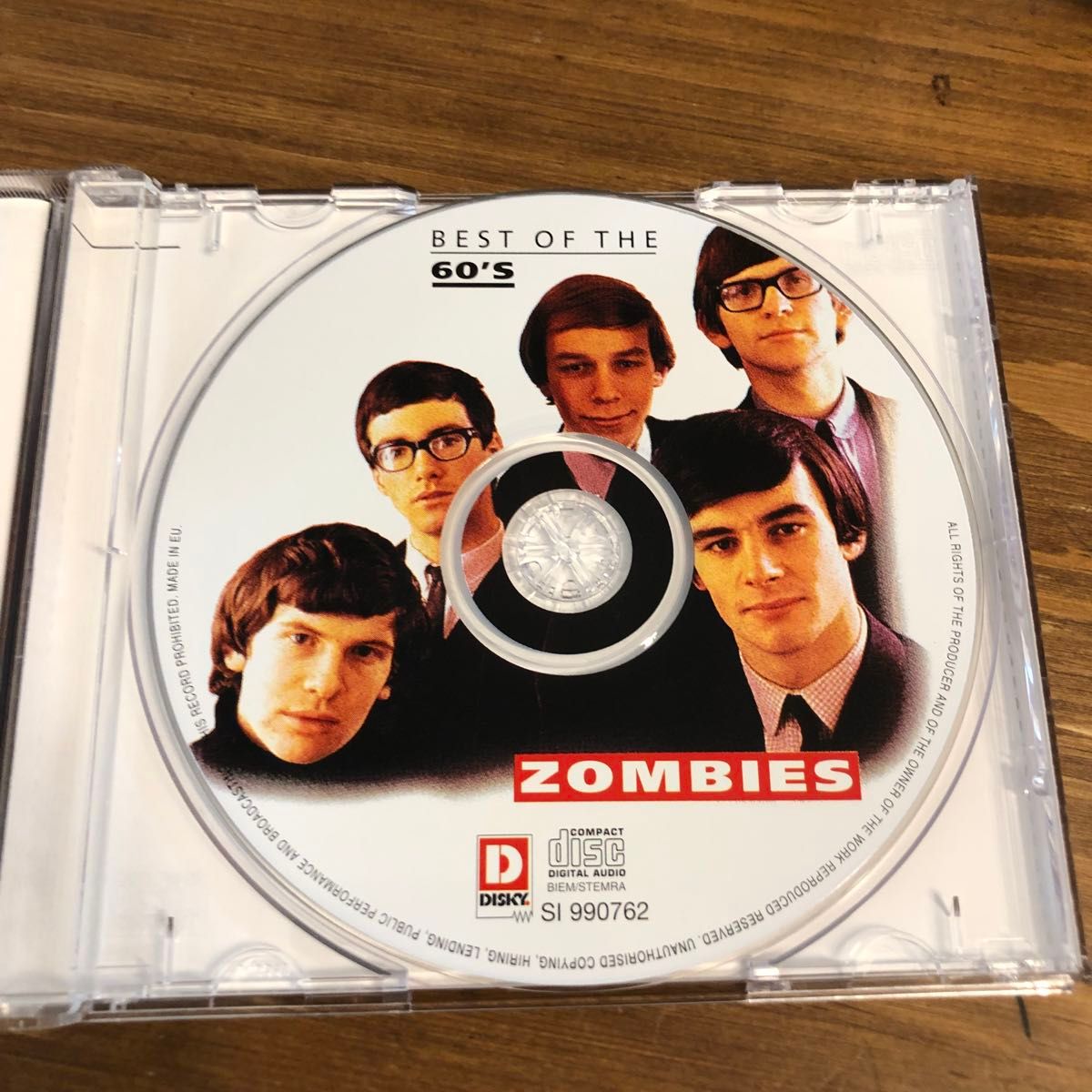 CD BEST OF THE ZOMBIESゾンビーズ　ベストアルバム 