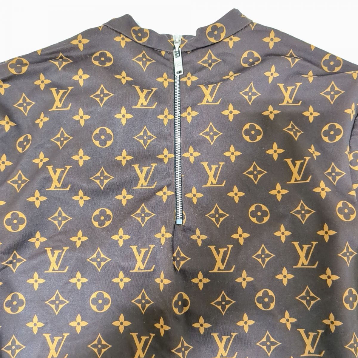 LOUIS VUITTON ルイヴィトン モノグラム バックジップワンピース ブラウン SIZE XS 使用感有 ◆3118/静岡清水店_画像3