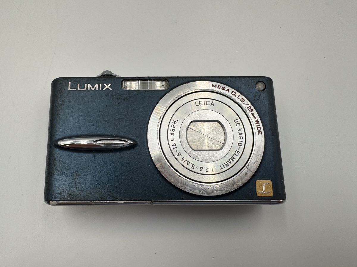 03528 【動作品】 Panasonic パナソニック LUMIX DMC-FX30 コンパクトデジタルカメラ バッテリー付属 の画像1