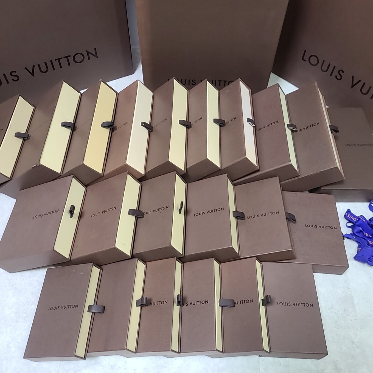 ルイヴィトン LOUIS VUITTON 空箱 ブランド 空き箱 保存箱 BOX リボン 大量 まとめ売り 30個＋リボン_画像5