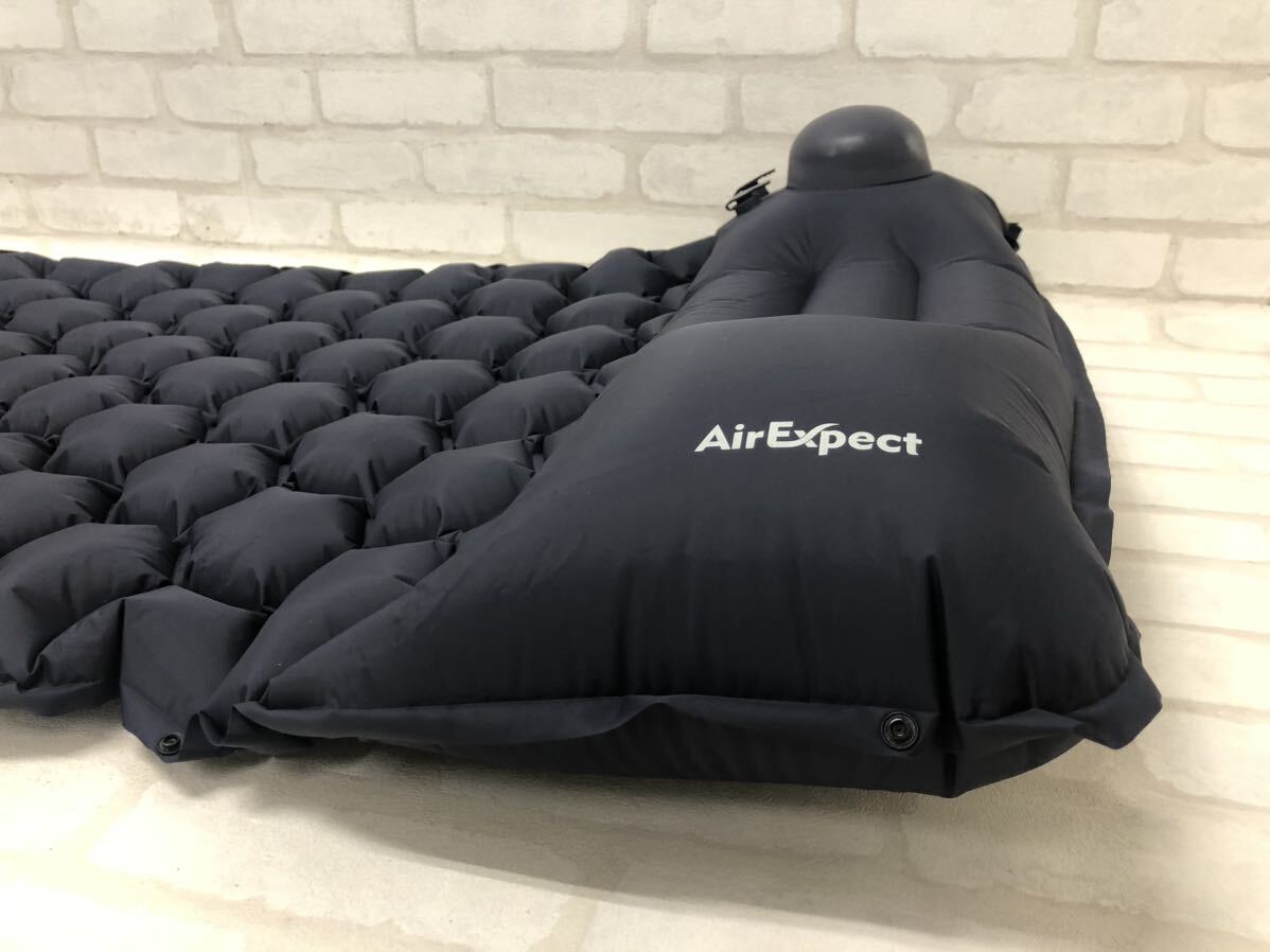 T■ Air Expect Sleeping Pad スリーピングパッド エアーベッド ネイビー 全長約244cm 手動空気入れ付き コンパクト収納 アウトドア 美品の画像8