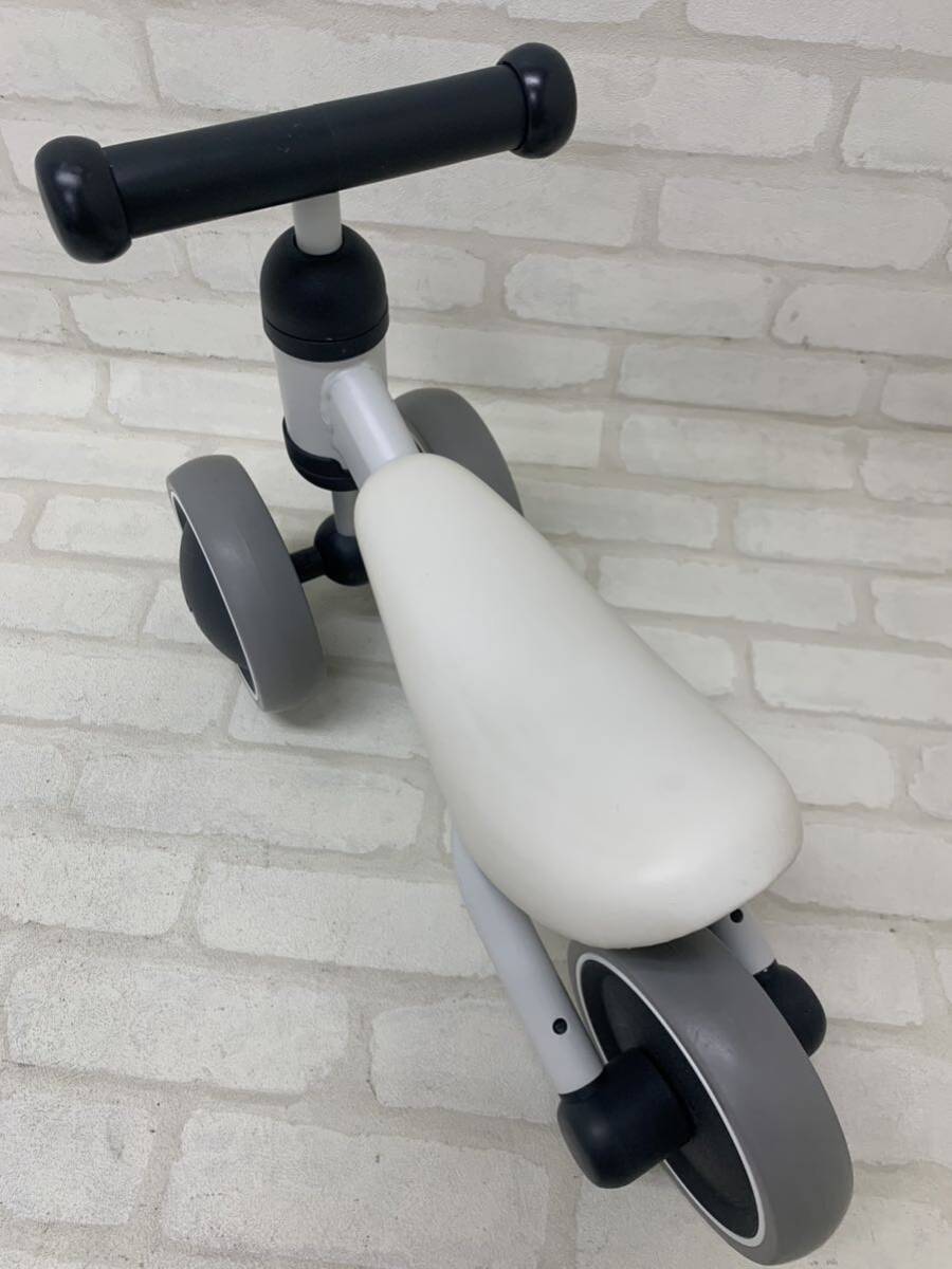 Y■直接引取可■ ides アイデス D-bike mini ディーバイクミニ ホワイト 白 1才〜 使用制限体重20kg ベビー 幼児 足こぎ 乗用玩具 三輪車_画像6