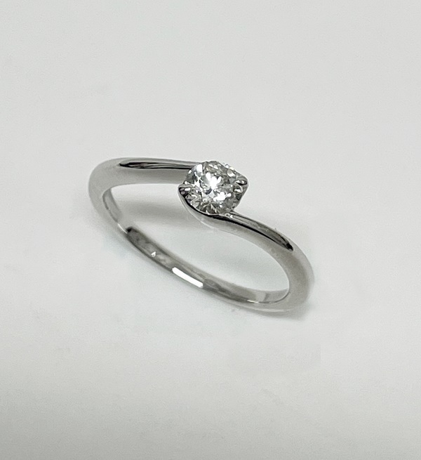 お歳暮・冬ギフト特集2024 10132円 リング Ptダイヤ0.25ct Star☆スタージュエリー 指輪