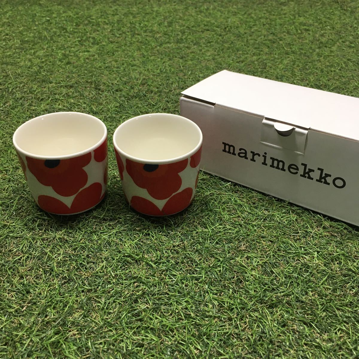 GX4433 MARIMEKKO マリメッコ UNIKKO ウニッコ 067849-001 ラテマグカップ 2個セット食器 ホワイト.レッド 未使用 保管品 コップ_画像1